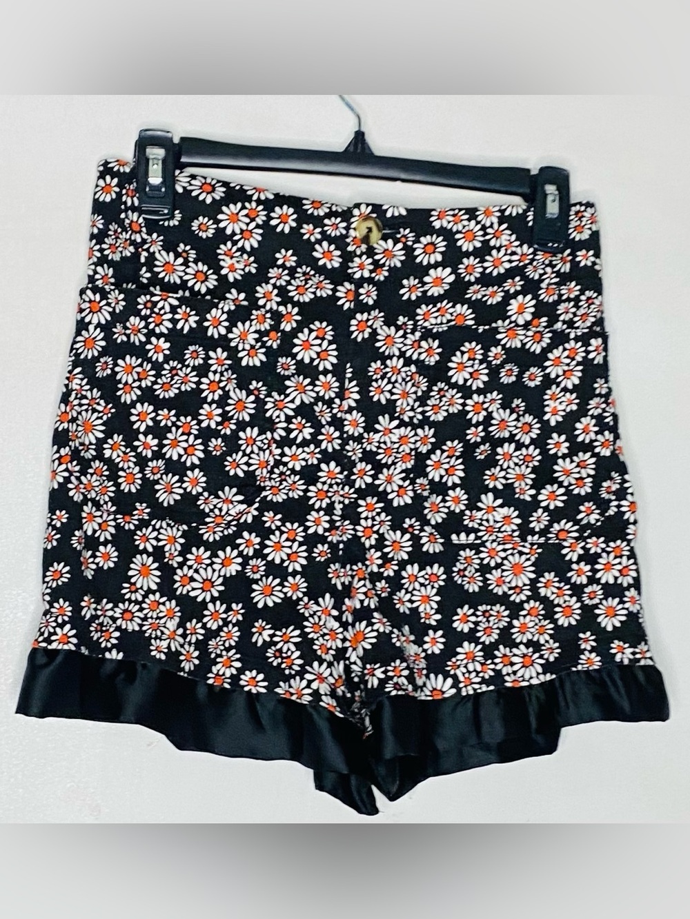 Maeve Collette Floral High waist Black RuffleHem
4 pockets SZ 30